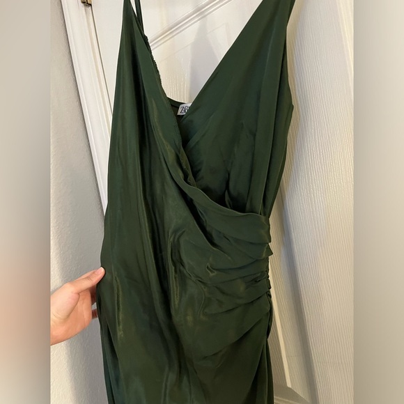 Zara Size XS satin cocktail dress. - Picture 5 of 5